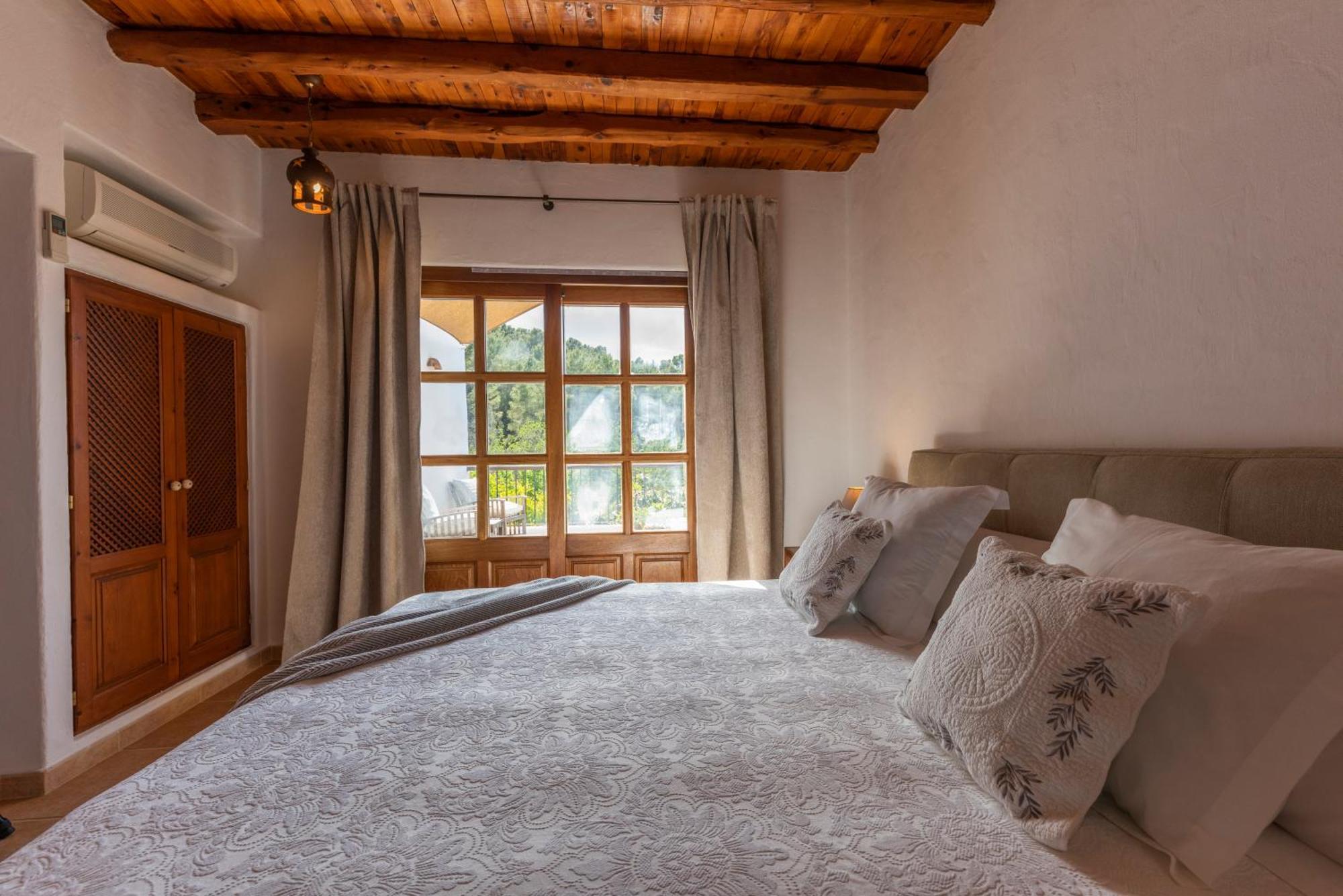 Villa Con Piscina - Relax En Ibiza *